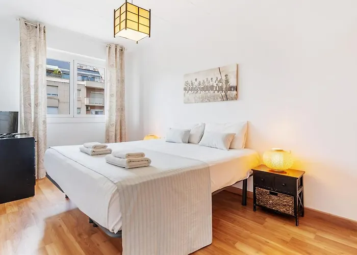 Sunny 3br For 4 Iconic Terrace Views Daire *